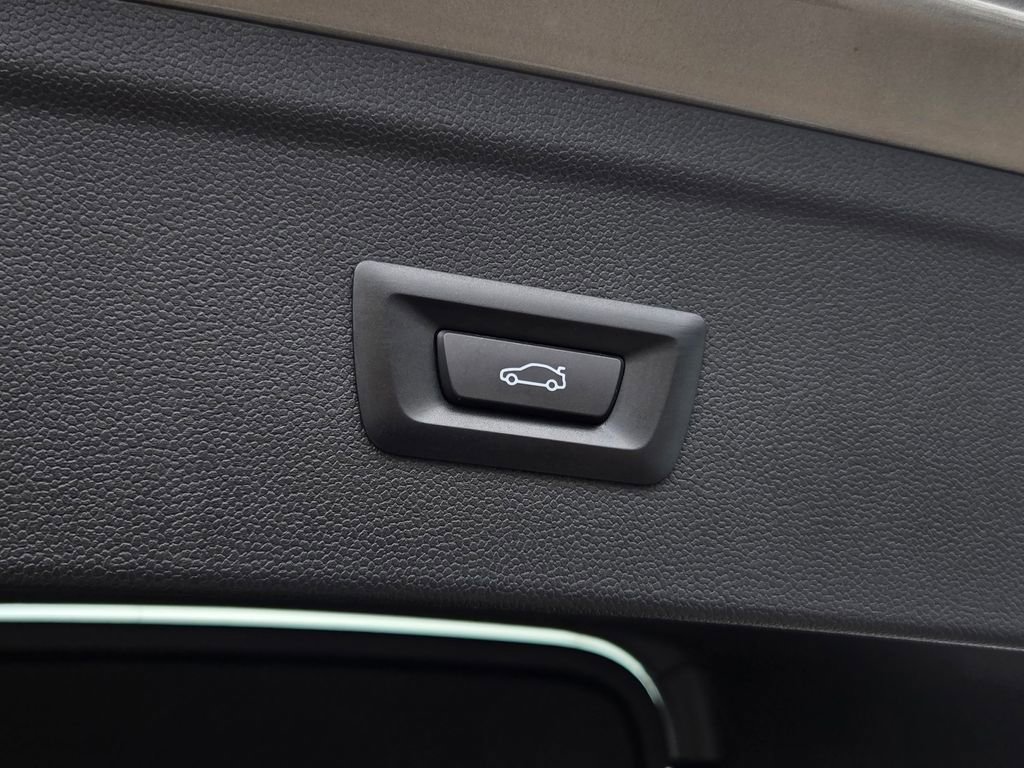 Used 2024 BMW iX M60 image 25