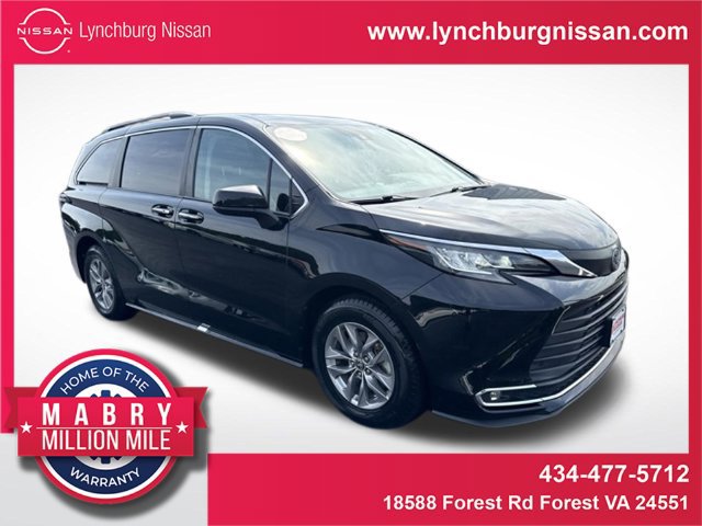 Used 2023 Toyota Sienna XLE