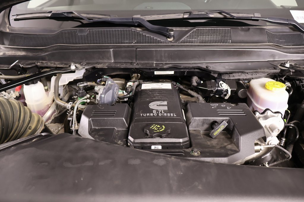 Used 2024 RAM 2500 Tradesman w/ Chrome Appearance Group image 18