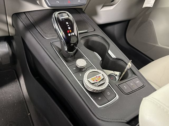 Used 2023 Cadillac XT4 Premium Luxury FWD image 10