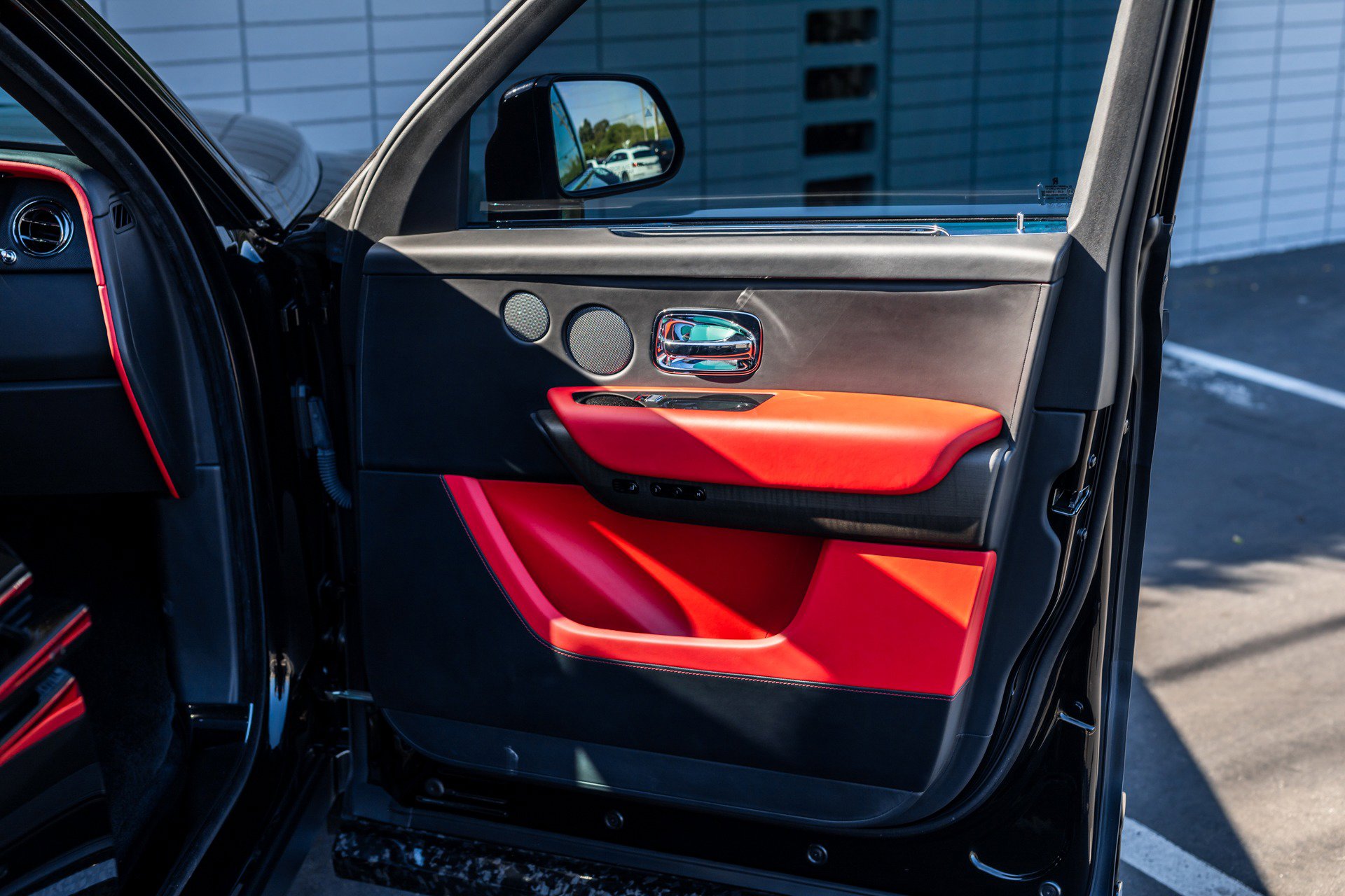 Used 2021 Rolls-Royce Cullinan image 35