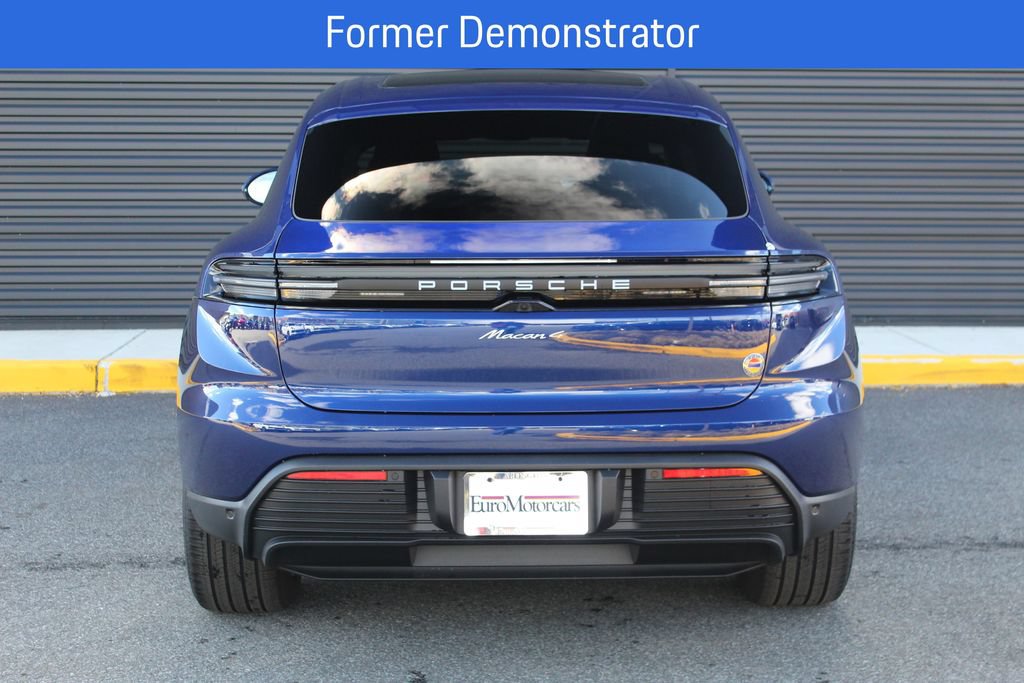New 2026 Porsche Macan 4 Electric AWD/4WD image 7