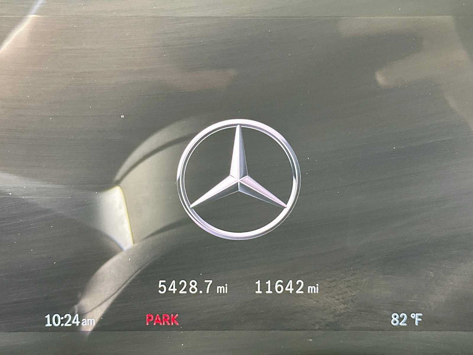 Used 2025 Mercedes-Benz GLC 300 image 12
