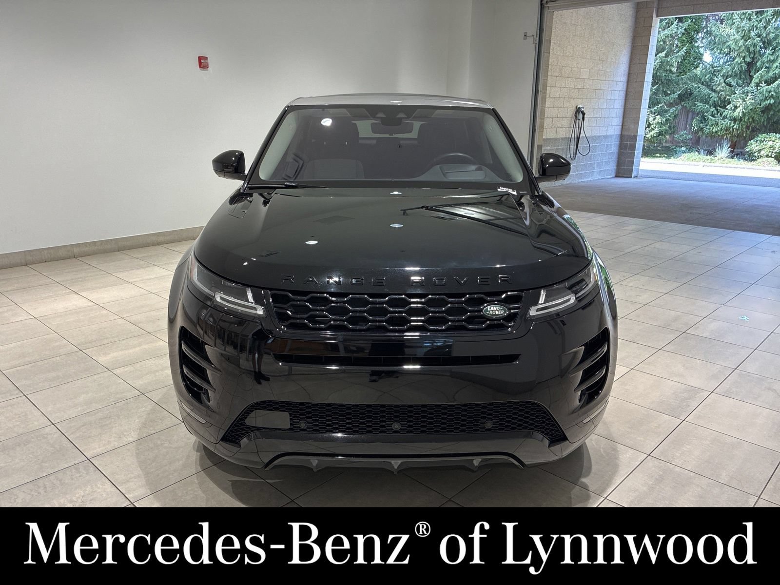 Used 2020 Land Rover Range Rover Evoque R-Dynamic HSE AWD/4WD image 2