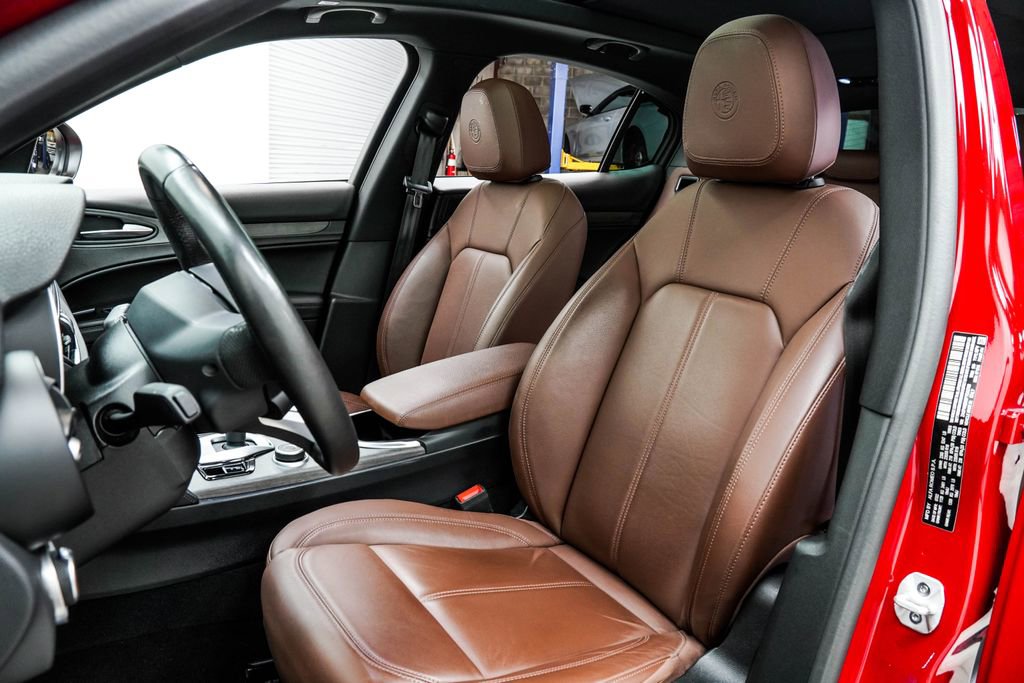 Used 2023 Alfa Romeo Stelvio Ti image 15