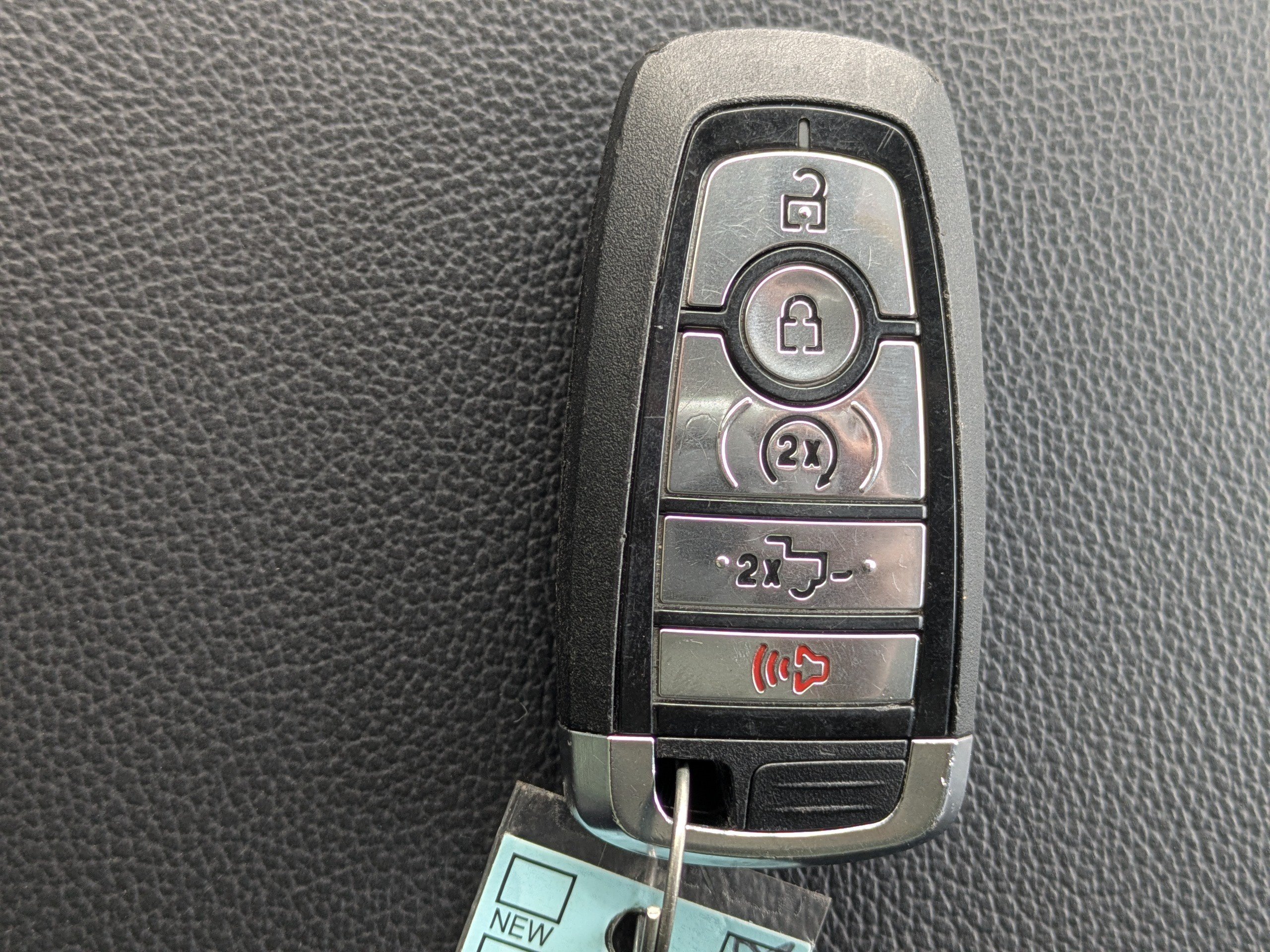 Used 2024 Ford F250 Lariat AWD/4WD image 29
