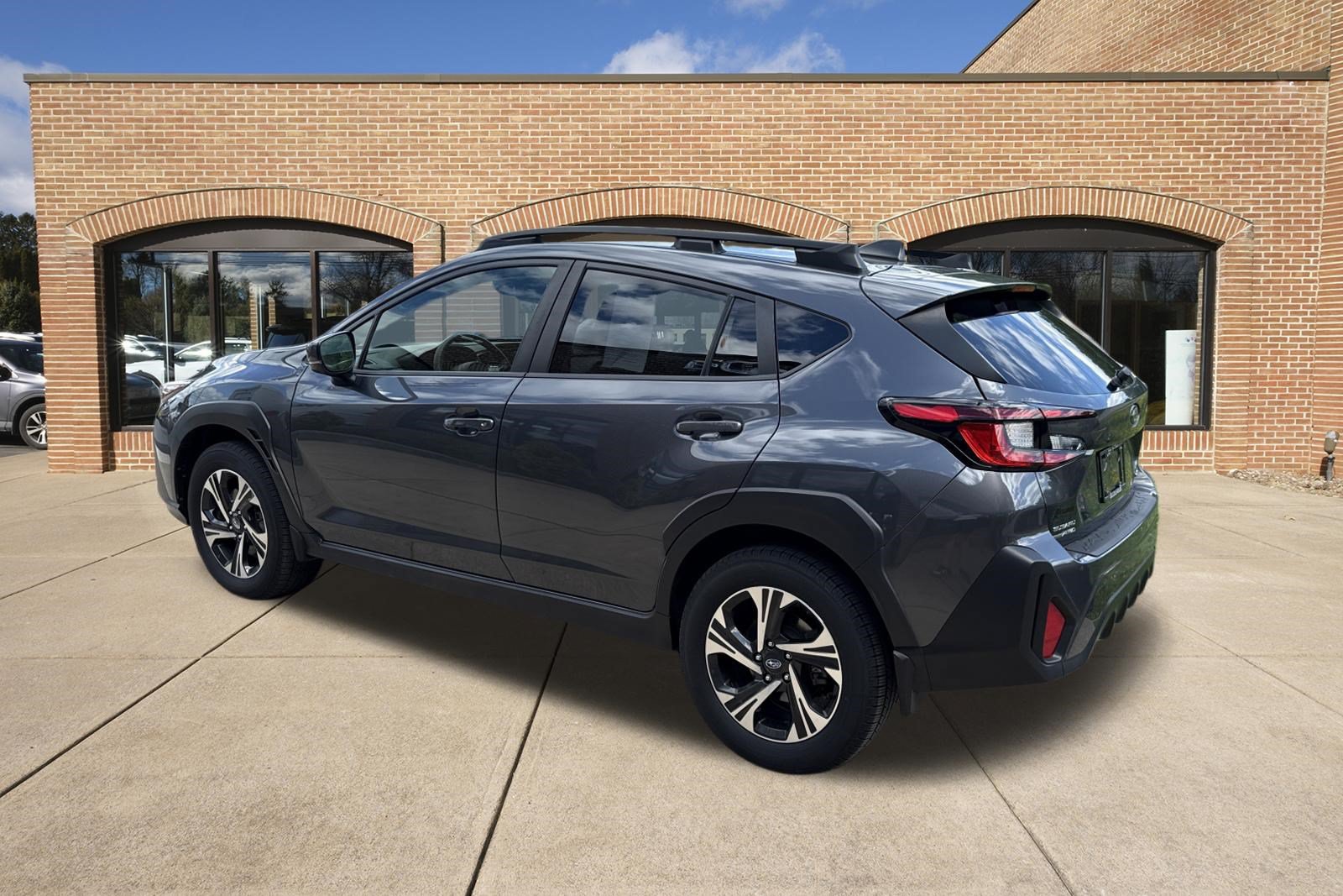 Used 2024 Subaru Crosstrek 2.0i Premium AWD/4WD image 6