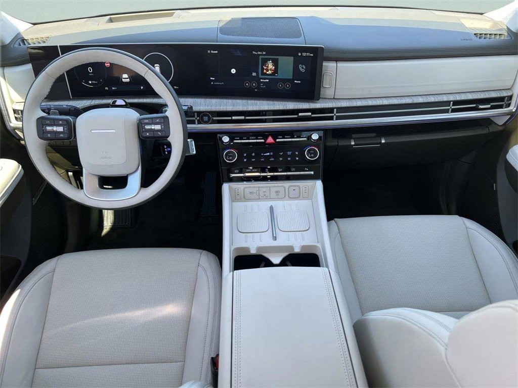 New 2025 Hyundai Santa Fe Calligraphy image 9