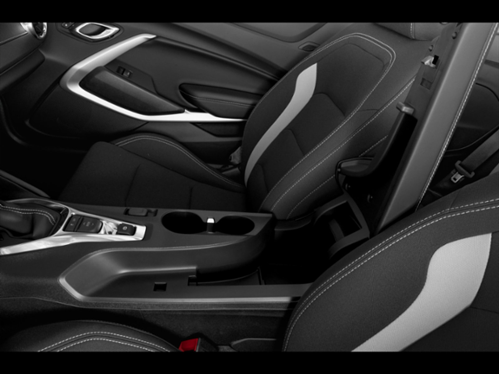 Used 2018 Chevrolet Camaro LT image 39