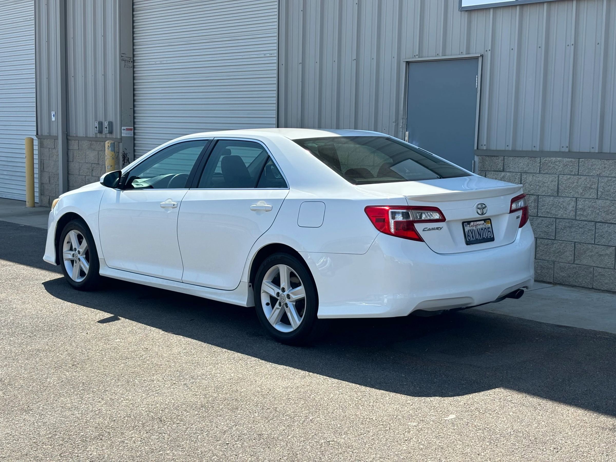 Used 2012 Toyota Camry SE image 5