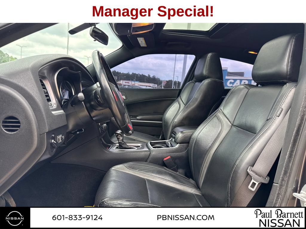 Used 2021 Dodge Charger SXT w/ Leather Interior Group RWD image 17