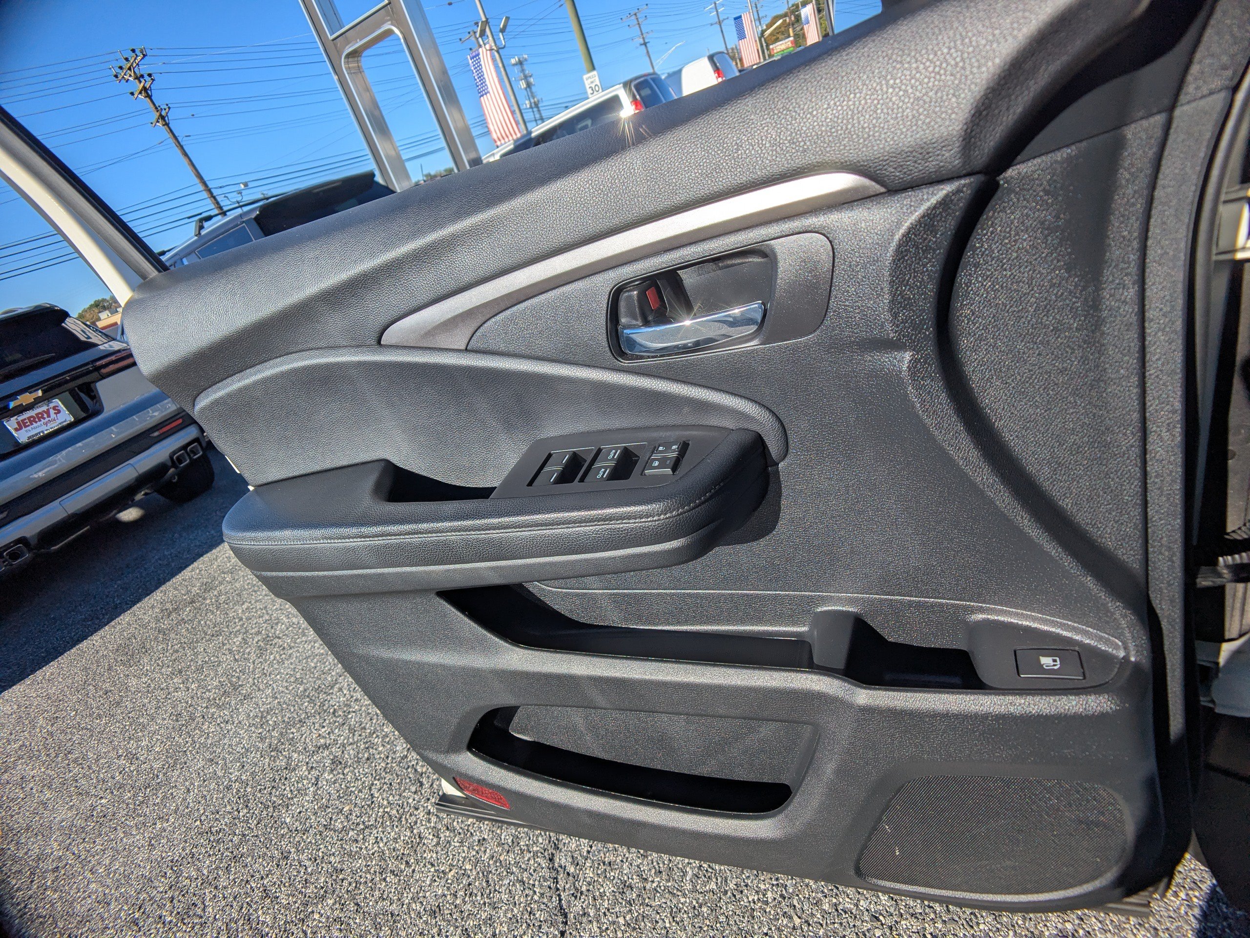 Used 2019 Honda Pilot LX image 23