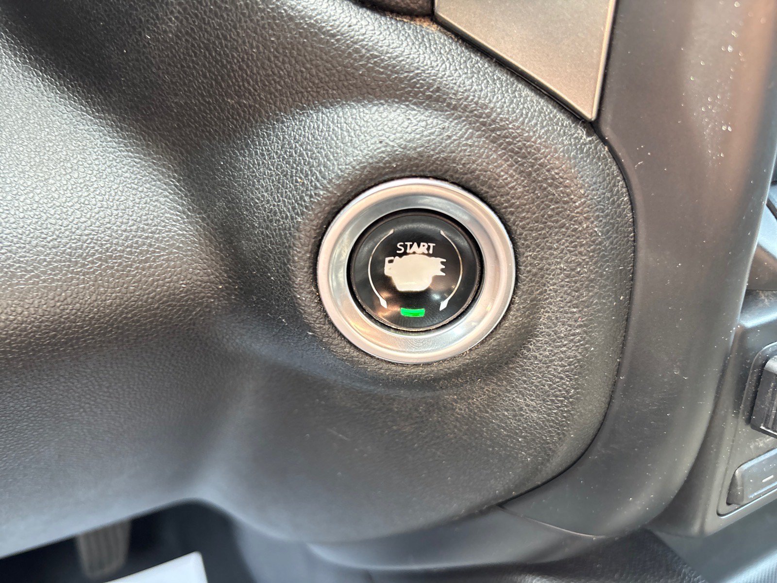 Used 2019 Chevrolet Silverado 1500 RST w/ All-Star Edition AWD/4WD image 30