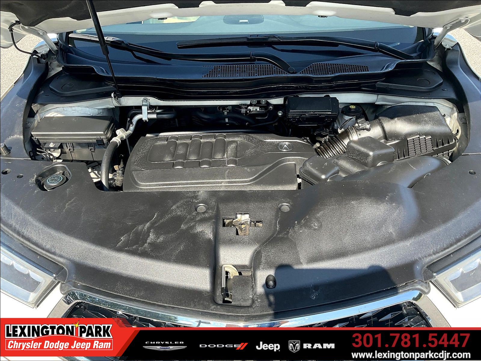 Used 2017 Acura MDX w/ Technology Package AWD/4WD image 30