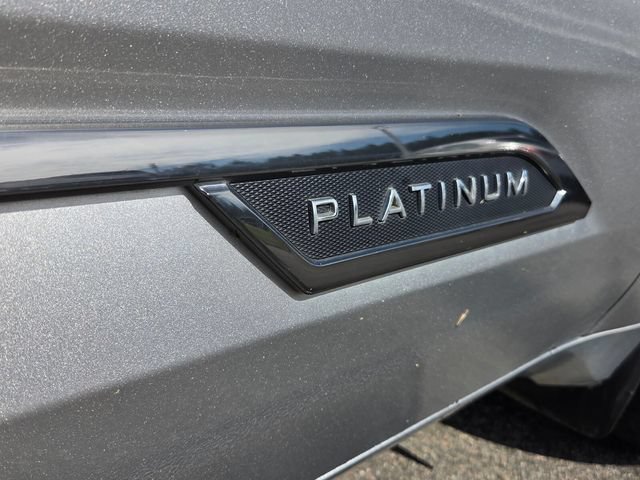 Used 2025 Toyota Sequoia Platinum AWD/4WD image 17