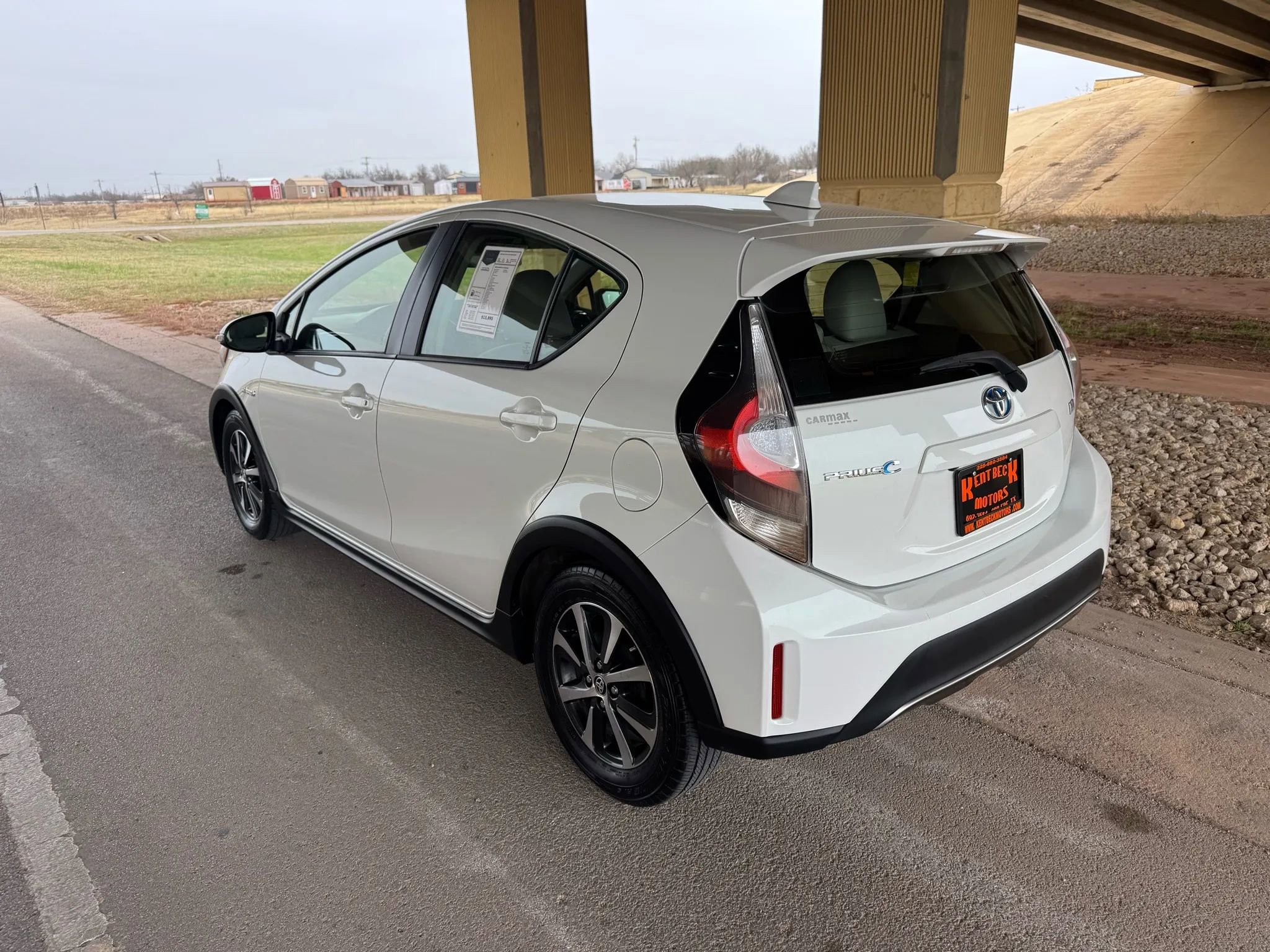 Used 2018 Toyota Prius C Four w/ Carpet Mat Package FWD image 5