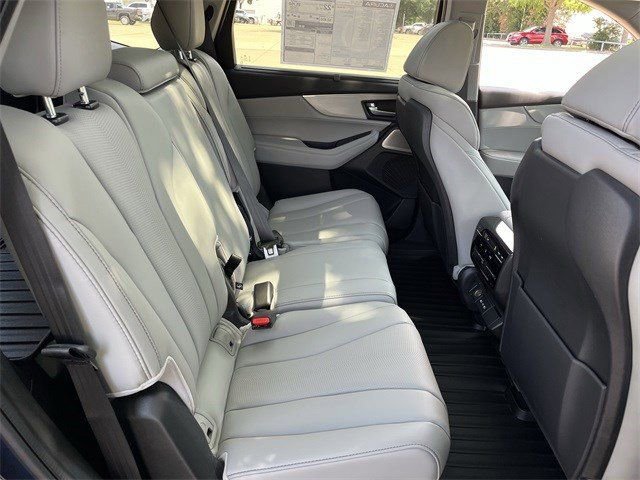 Certified 2026 Acura MDX w/ Technology Package image 32