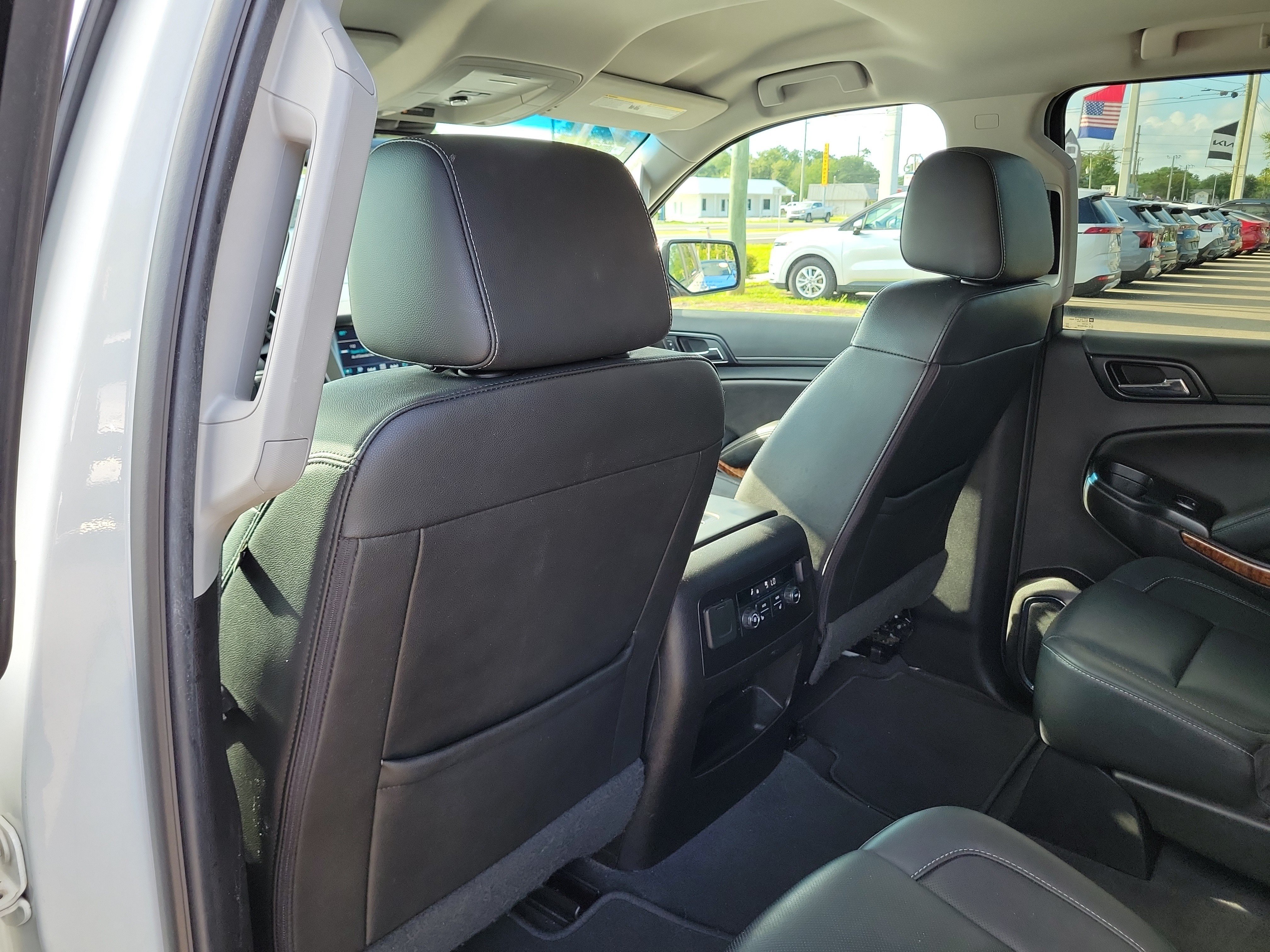 Used 2019 Chevrolet Tahoe Premier RWD image 17