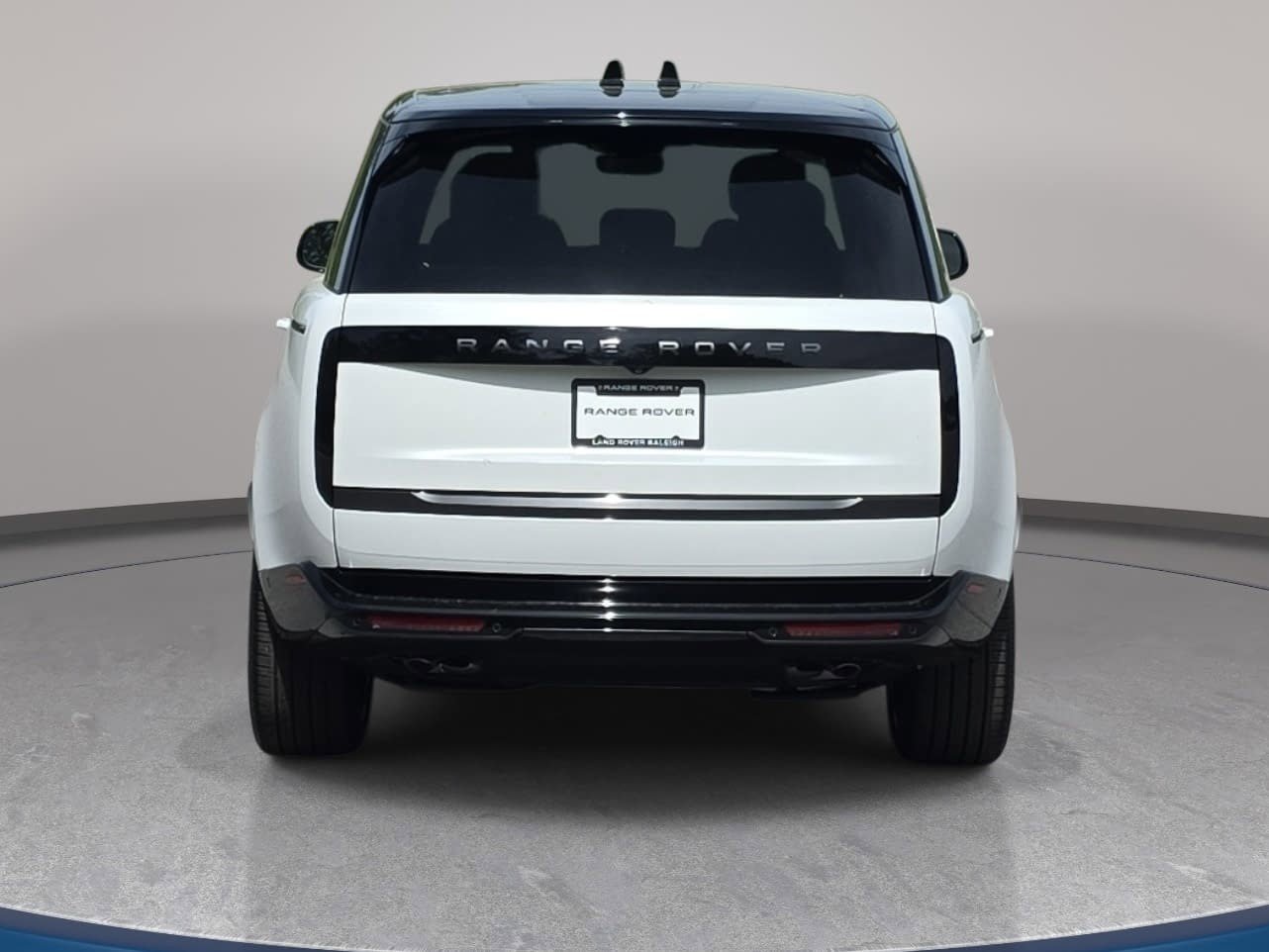 New 2026 Land Rover Range Rover Long Wheelbase SE AWD/4WD image 6