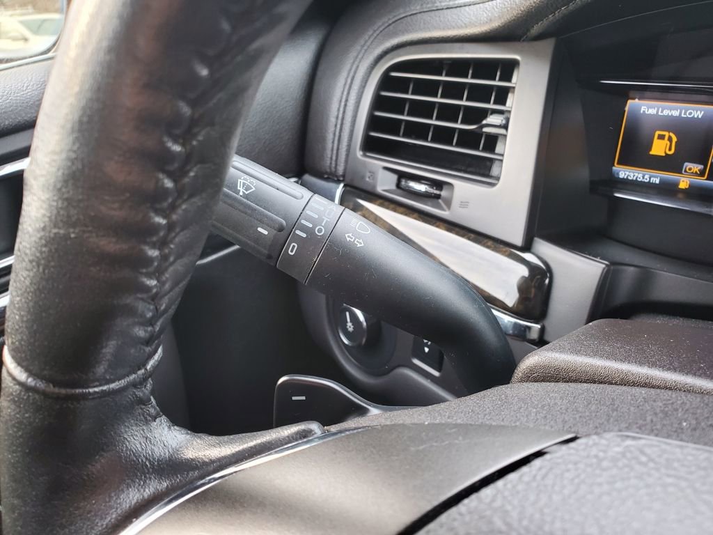 Used 2014 Lincoln MKS AWD w/ Equipment Group 201A image 17