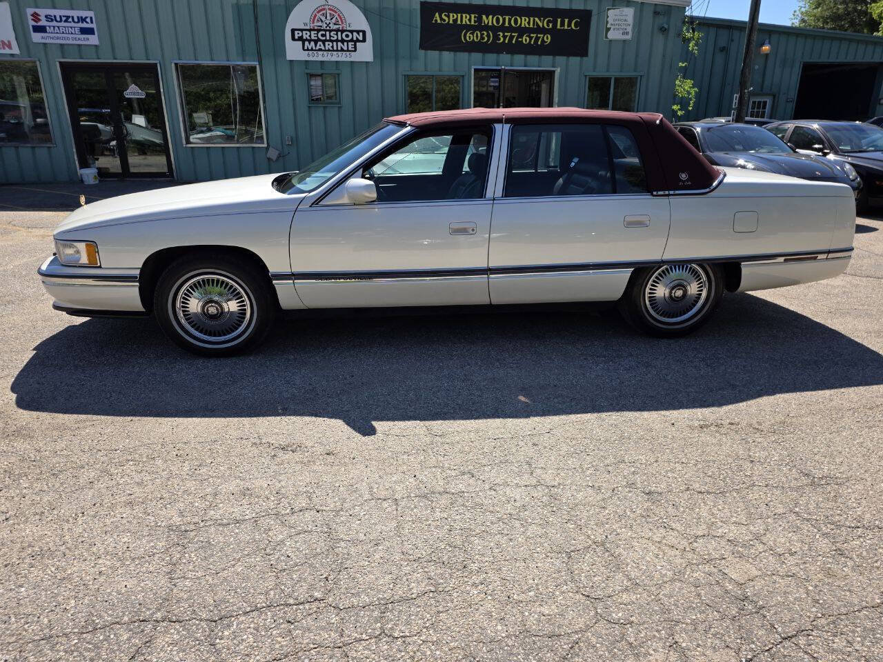 Used 1995 Cadillac De Ville Sedan FWD image 3