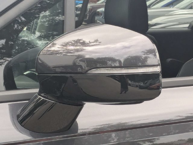 Certified 2026 Kia Carnival LX FWD image 12