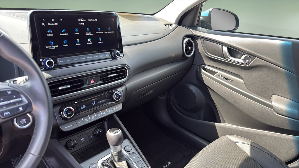 Used 2022 Hyundai Kona Limited w/ Cargo Package AWD/4WD image 26