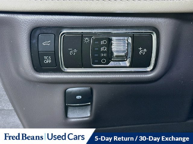 Certified 2023 Lincoln Nautilus Reserve w/ Cargo Utility Package AWD/4WD image 15