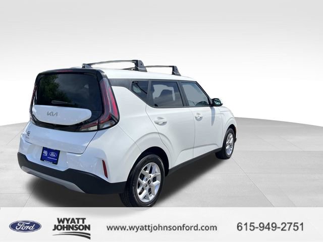 Used 2025 Kia Soul S image 3