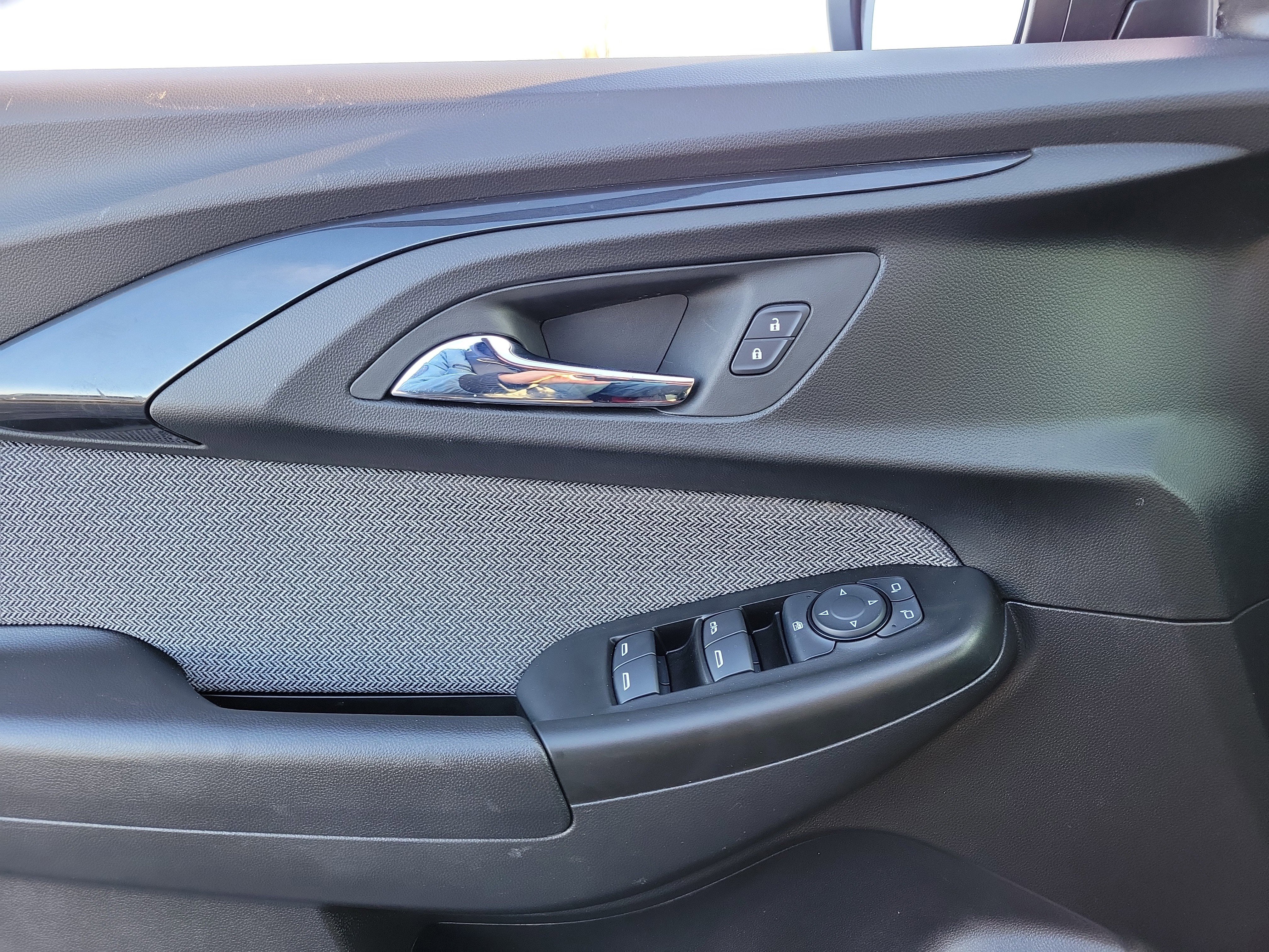 Used 2021 Chevrolet TrailBlazer LT w/ Convenience Package image 17