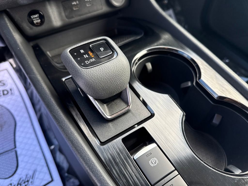 Certified 2024 Nissan Rogue SV image 28