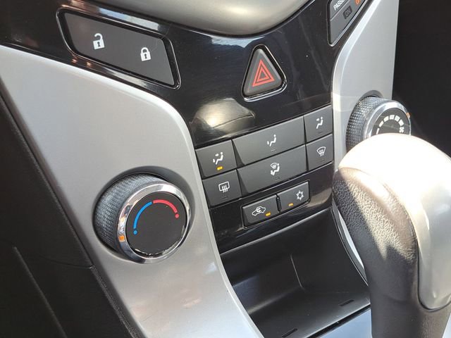Used 2013 Chevrolet Cruze LT image 21