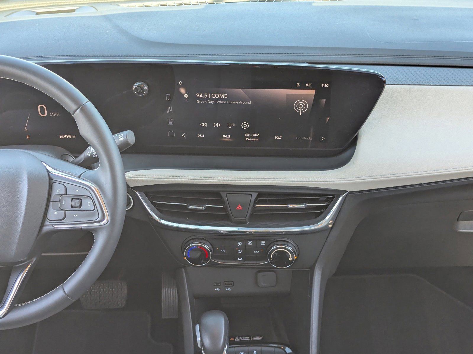 Used 2024 Buick Encore GX Preferred w/ Advanced Technology Package image 17