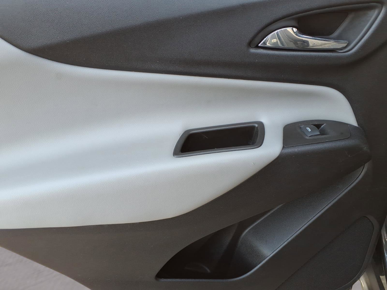 Used 2023 Chevrolet Equinox LT AWD/4WD image 9