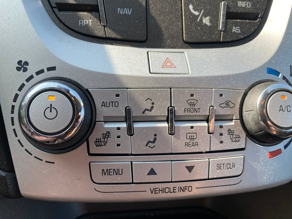 Used 2017 Chevrolet Equinox LT w/ Convenience Package AWD/4WD image 25