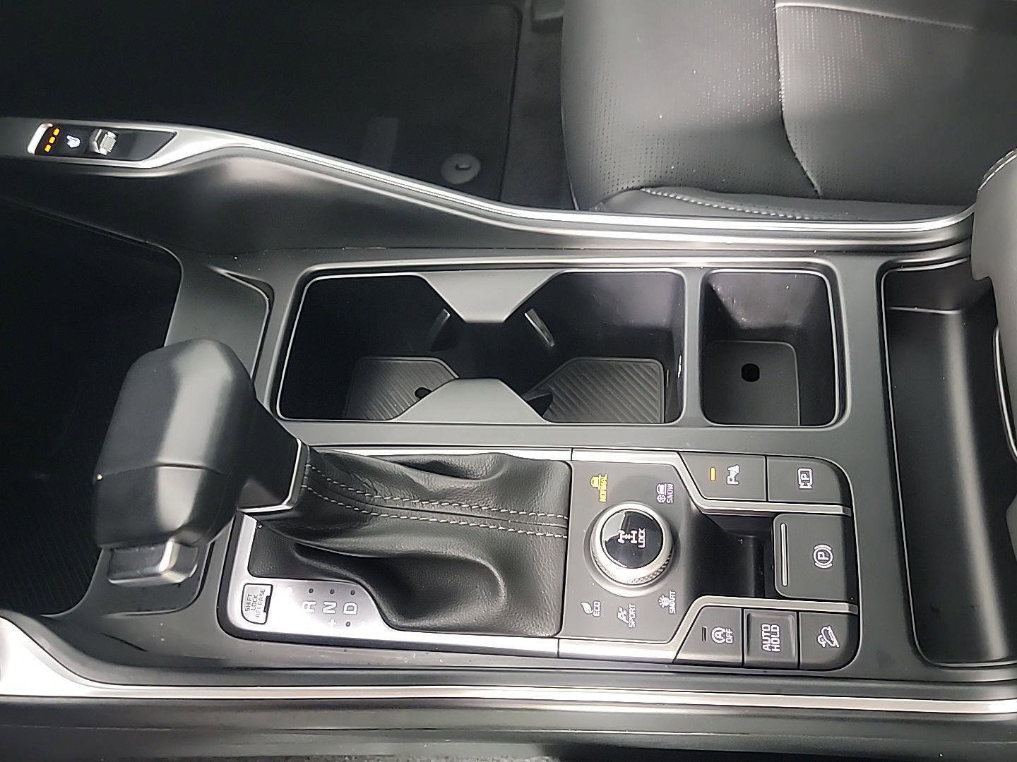 Used 2025 Kia Sorento EX w/ Panoramic Sunroof Package image 36