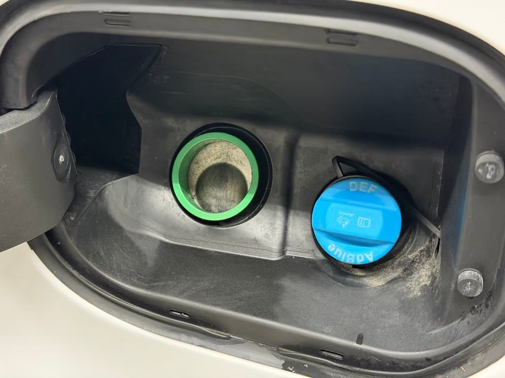 Used 2023 GMC Sierra 1500 AT4 w/ AT4 Preferred Package image 31