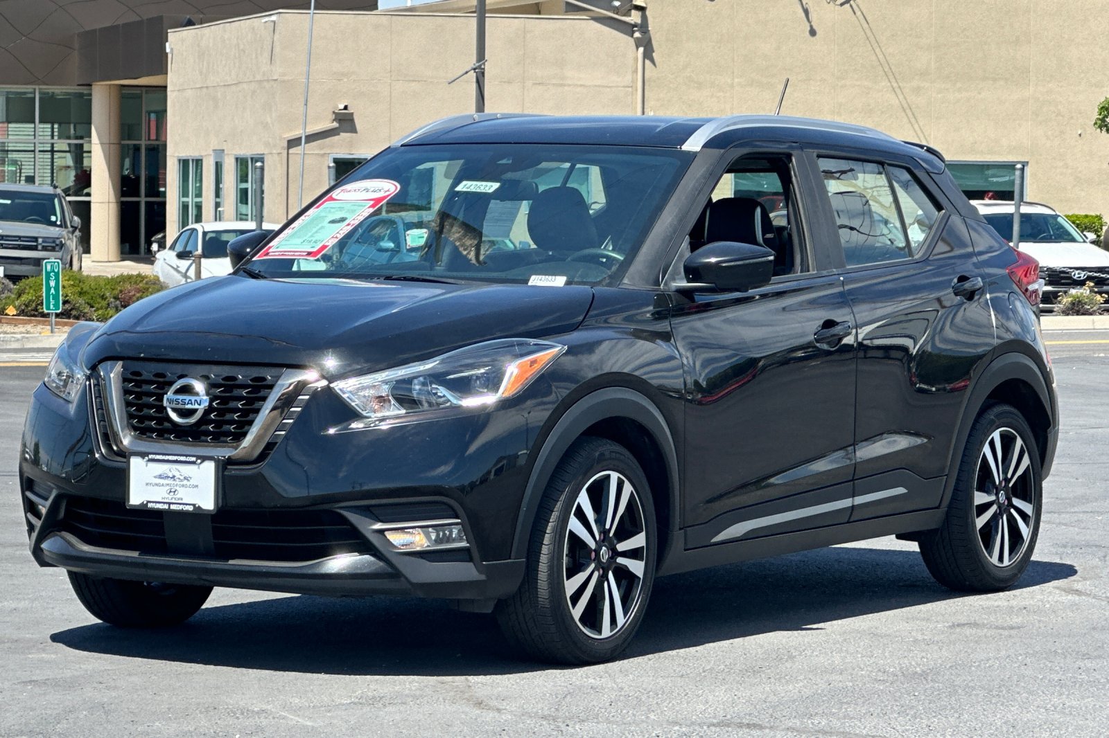 Used 2020 Nissan Kicks SR FWD image 8