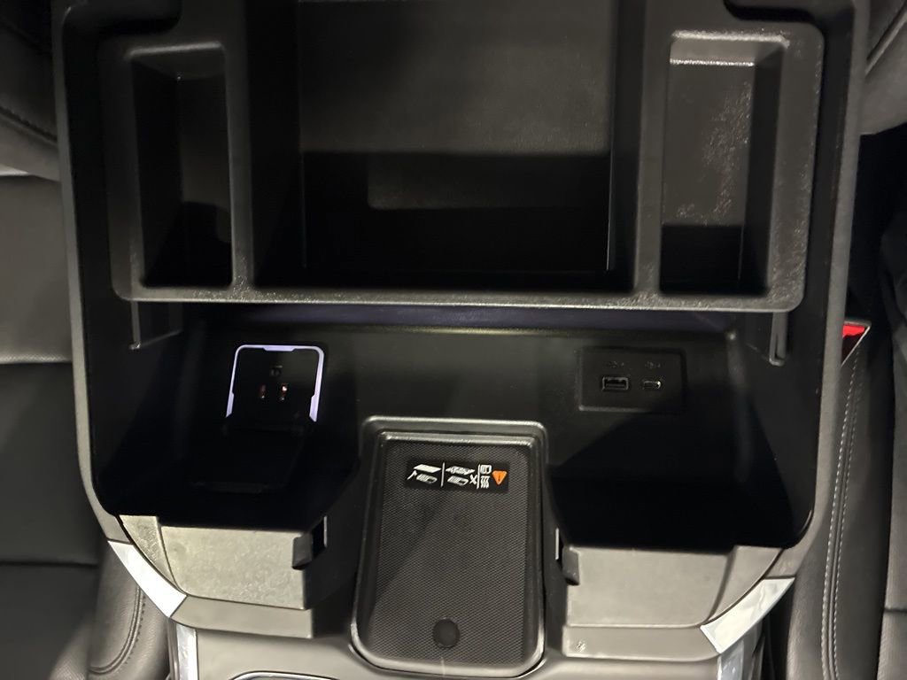 Used 2023 Chevrolet Silverado 1500 LTZ image 32