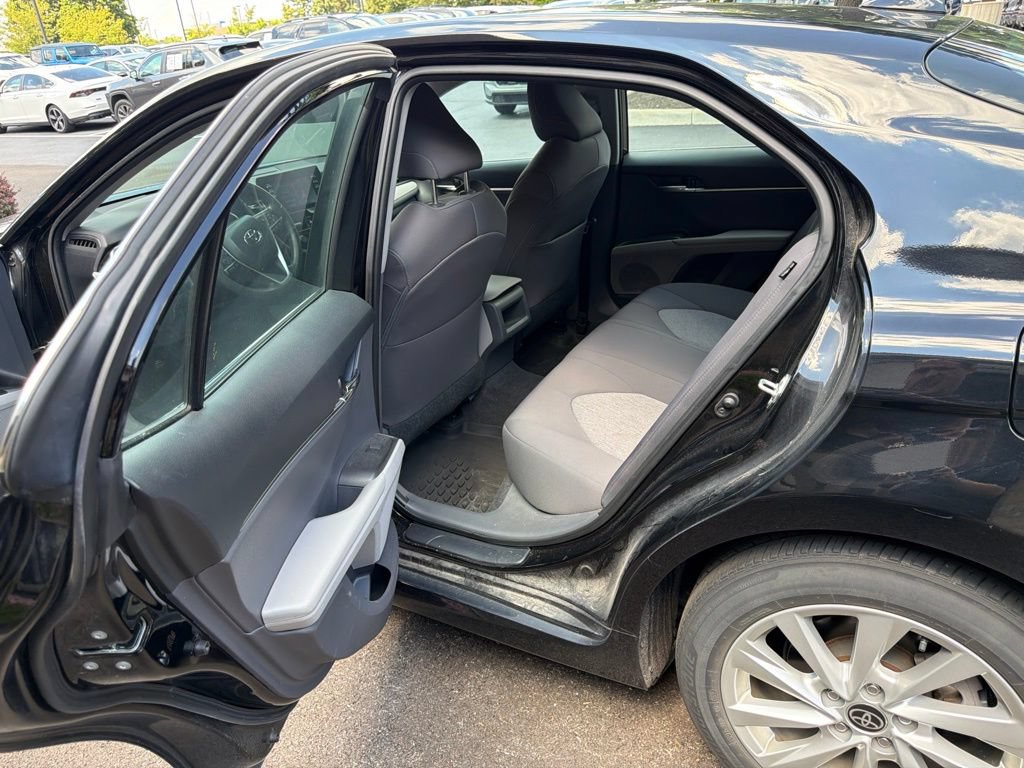 Used 2021 Toyota Camry LE w/ Convenience Package FWD image 19