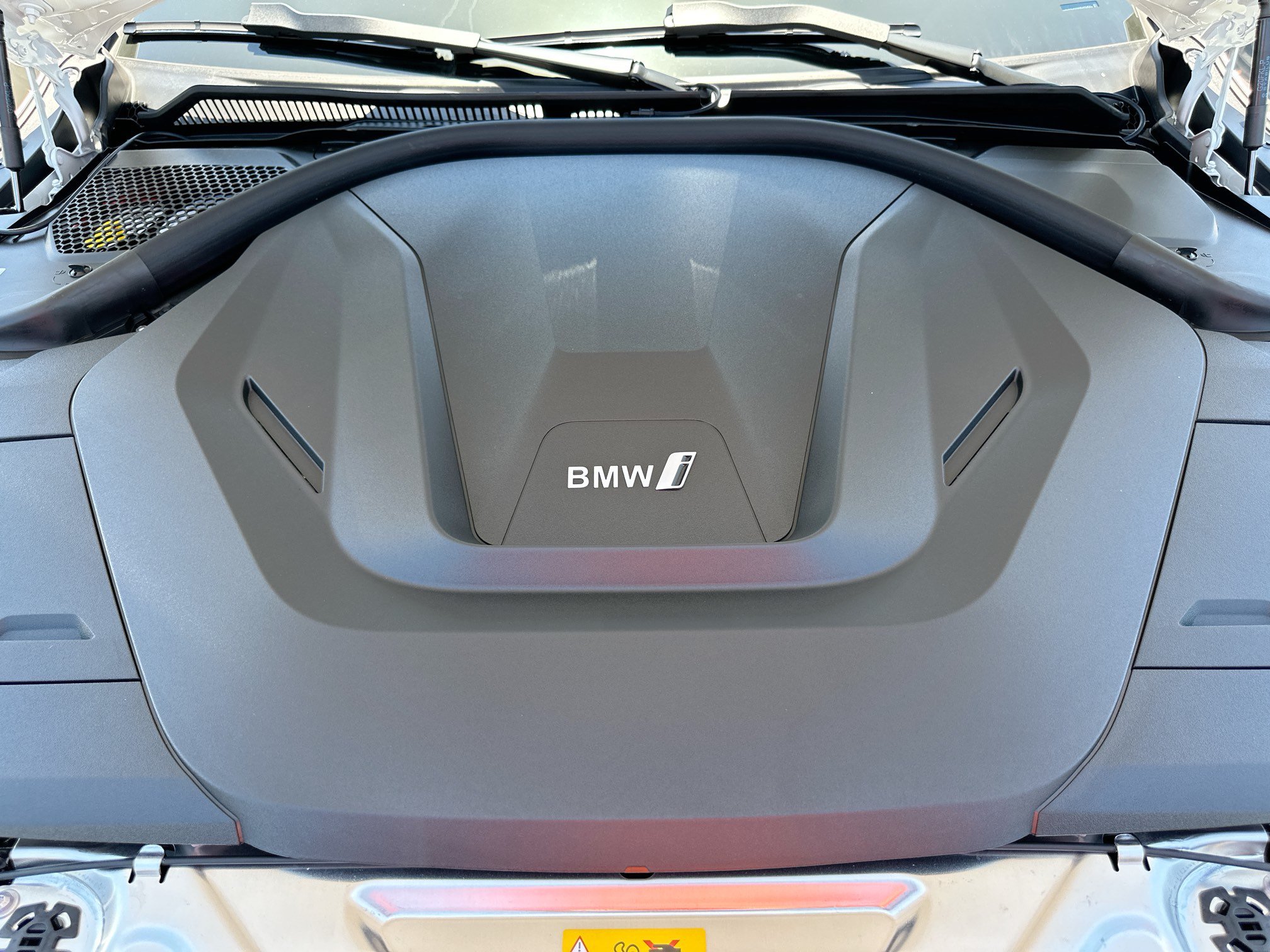 Certified 2025 BMW i4 eDrive40 w/ Parking Assistance Package RWD image 26