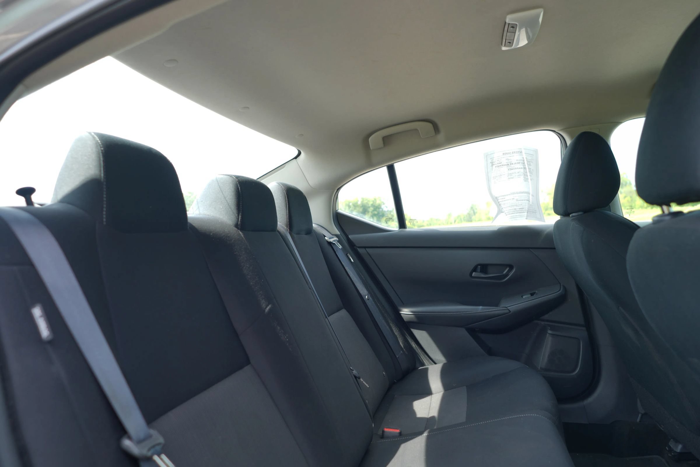 Used 2024 Nissan Sentra SV FWD image 11
