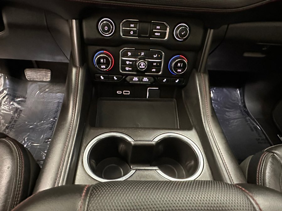 Used 2021 Chevrolet Suburban RST w/ Luxury Package image 29