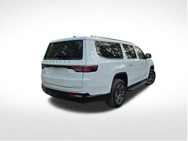 Used 2024 Jeep Wagoneer L Series II w/ Flexible Seating Group image 9