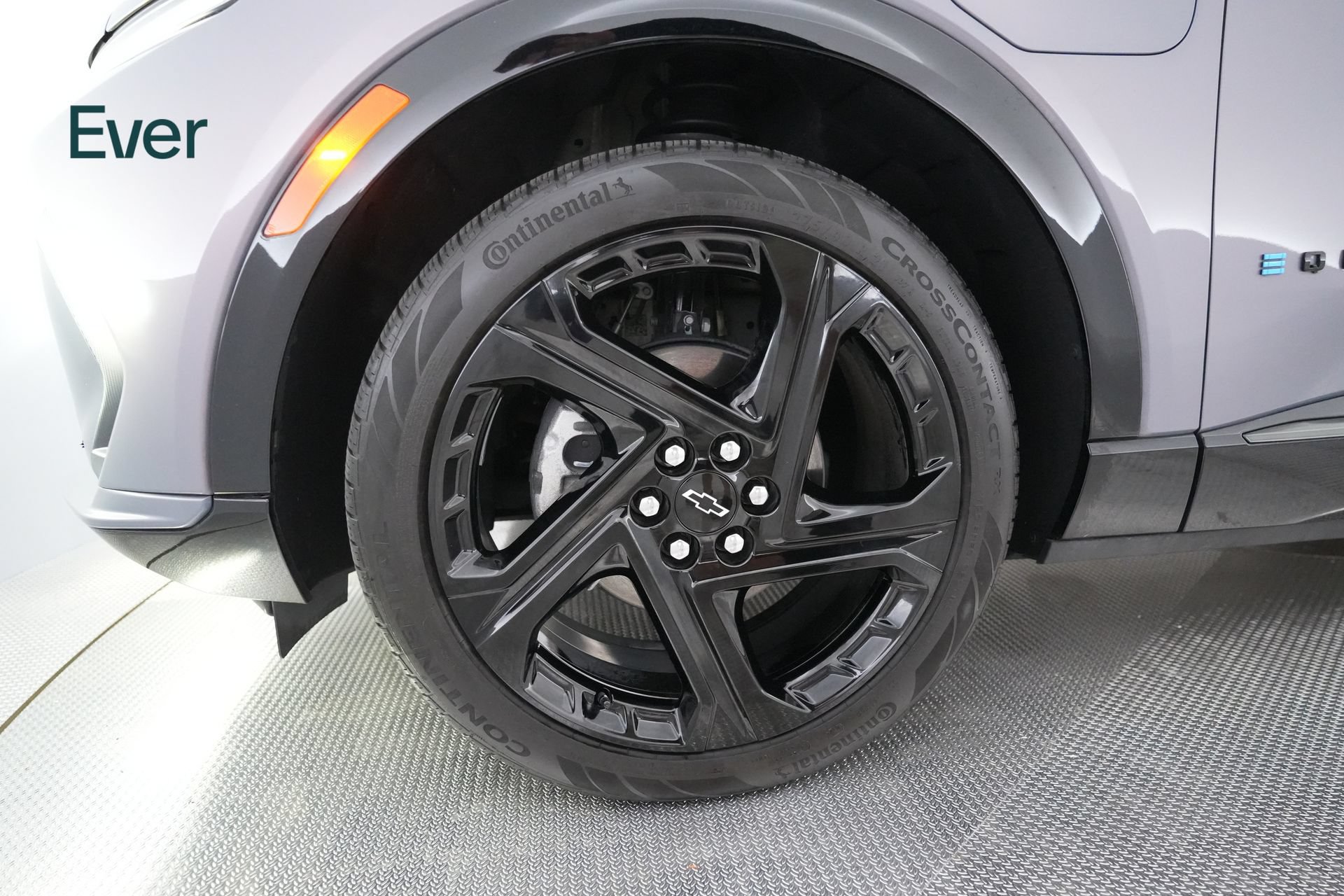 Used 2024 Chevrolet Equinox EV RS FWD image 20