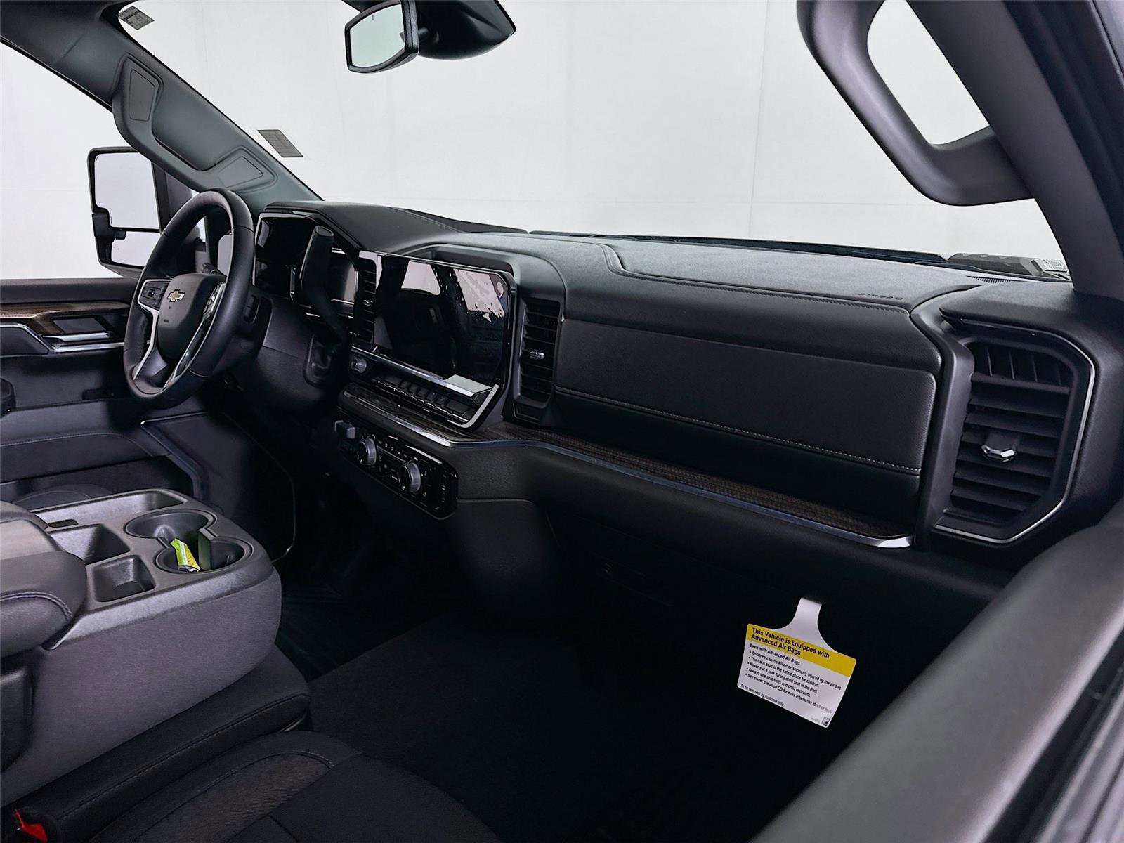 Used 2024 Chevrolet Silverado 2500 LT w/ Convenience Package image 22