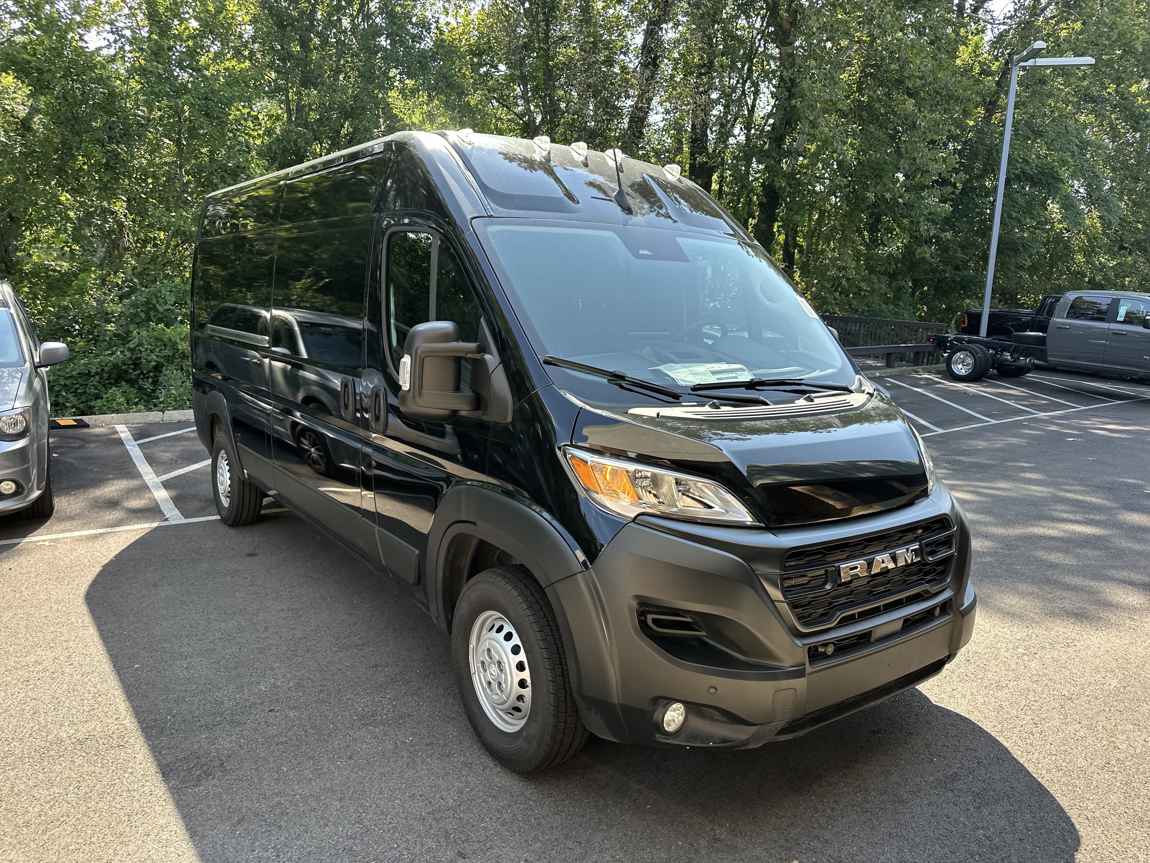 New 2026 RAM ProMaster 3500 w/ Premium Convenience Group FWD image 24