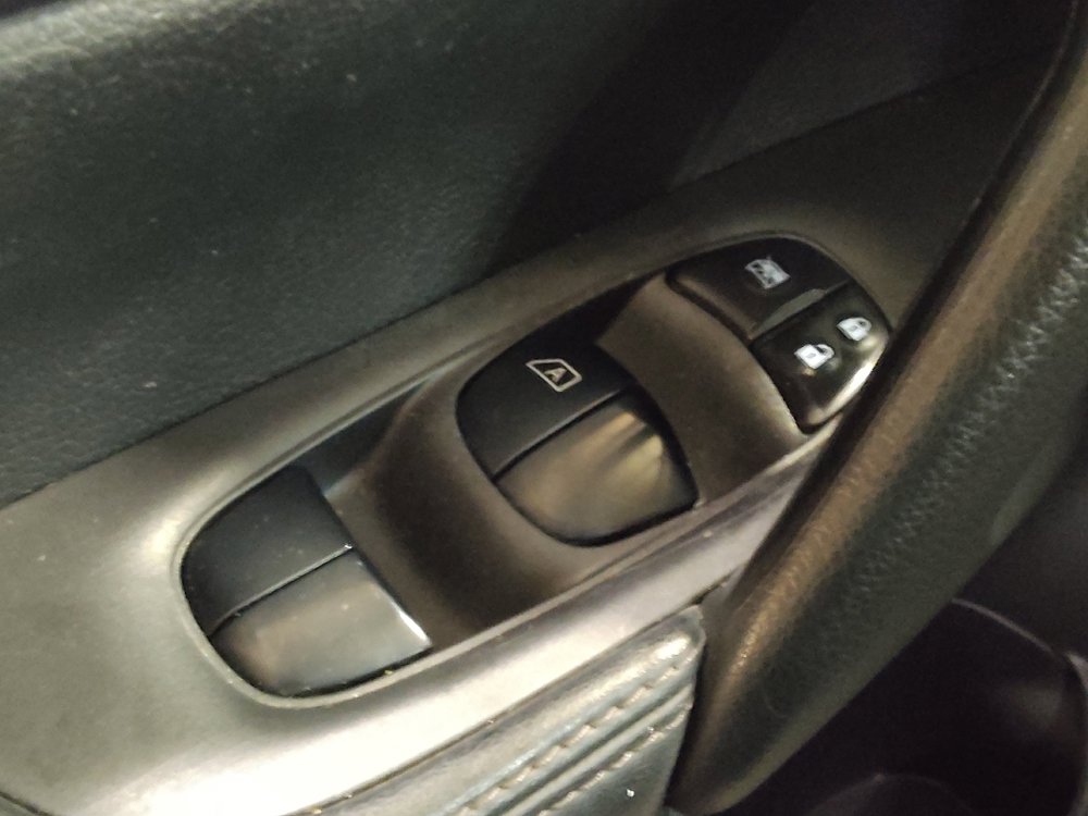 Used 2020 Nissan Rogue Sport S w/ Appearance Package FWD image 27