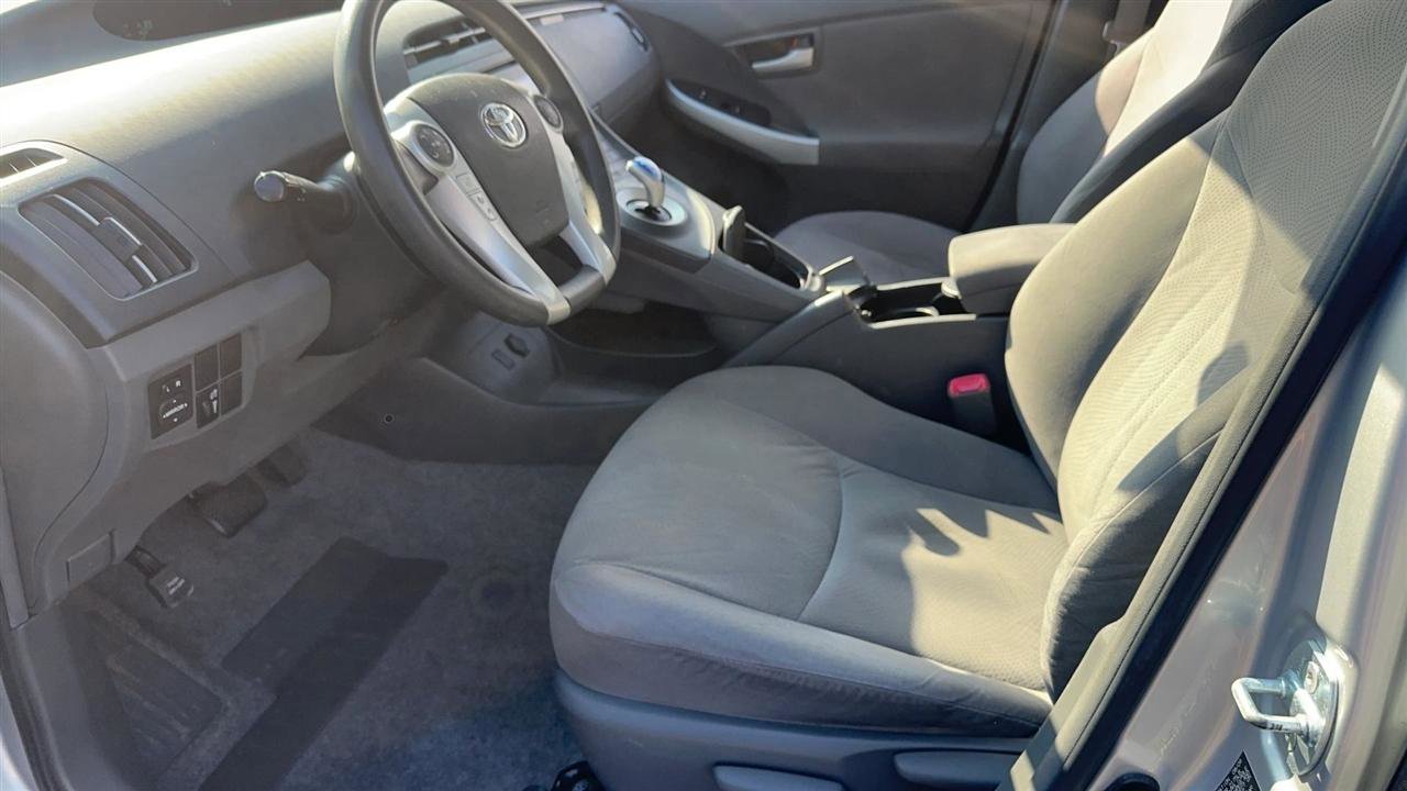 Used 2010 Toyota Prius Two FWD image 33
