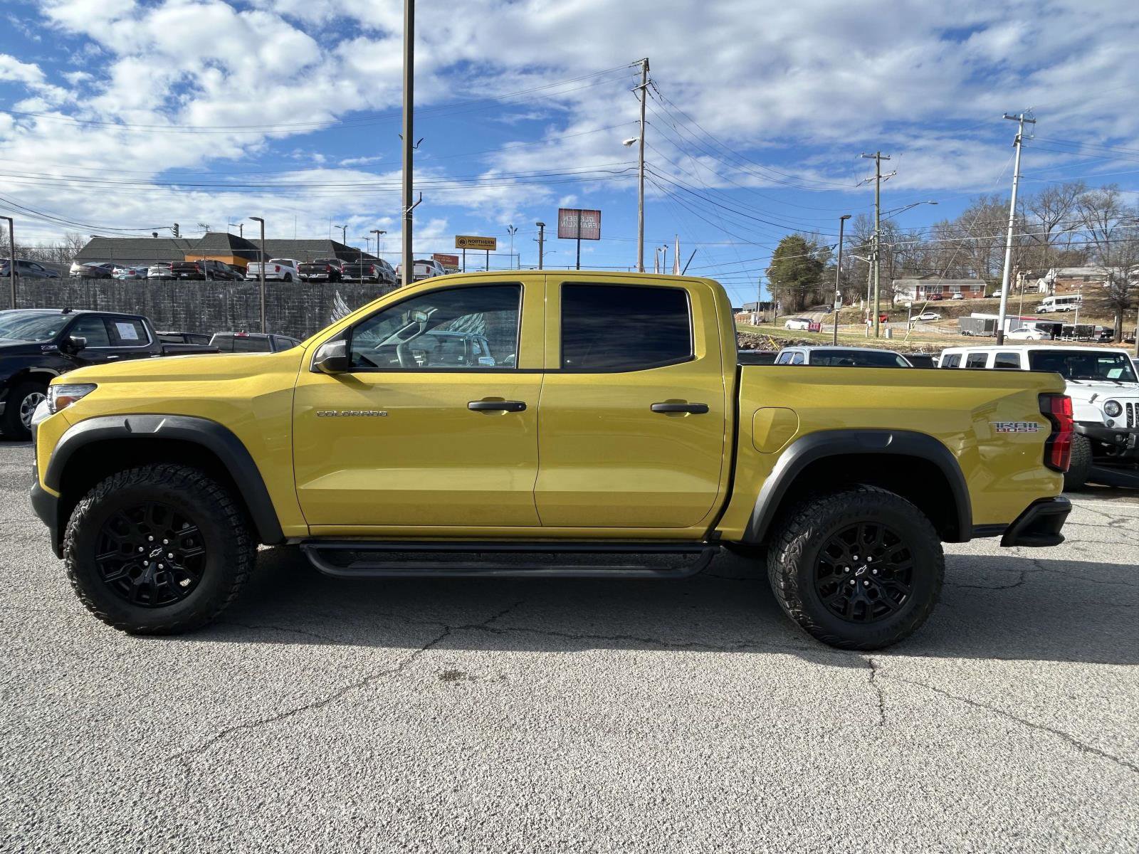 Used 2023 Chevrolet Colorado Trail Boss w/ Advanced Trailering Package image 6